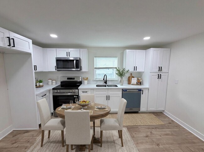 Foto del edificio - 1526 E 32nd 1/2 St