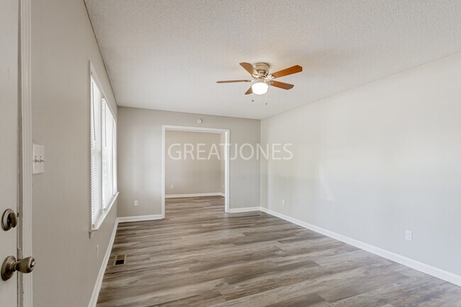 Foto del edificio - Charming 4 Bedroom in Warner Robins!