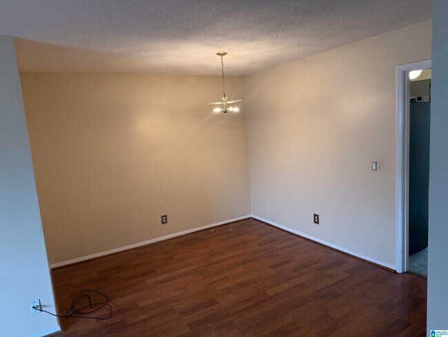 Foto del edificio - 838 Beacon Pkwy W