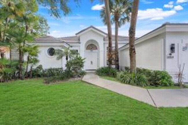 Building Photo - 22319 Holcomb Pl
