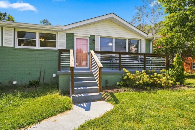Foto del edificio - 1614 Shady Cir