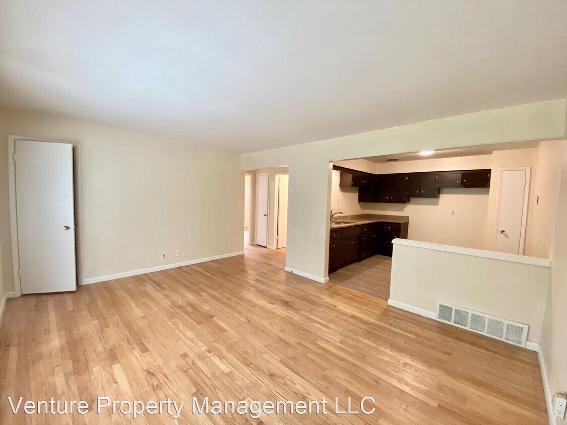 Foto principal - 3051 W Fardale Ave