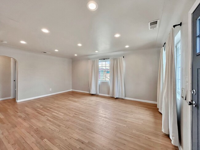 Building Photo - SLOAN'S LAKE: 2-BEDROOM UNIT WITH HIGH-END...