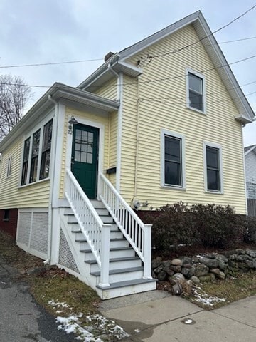 Primary Photo - 12 Washington St