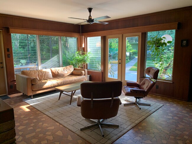 Foto del edificio - 706 SW 21st Ave