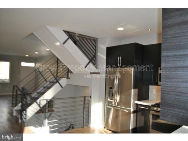 Building Photo - 2016 Annin St