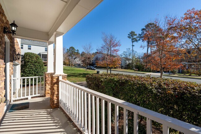 Foto del edificio - Welcome to this charming 4-bedroom, 2.5-ba...