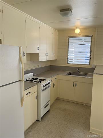 Building Photo - 2842 Winam Ave