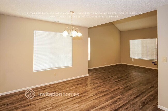 Foto del edificio - 9645 Swan Bay Dr