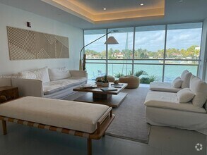Building Photo - 5900 Collins Ave