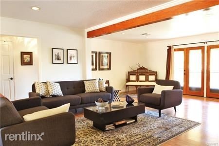 Foto del edificio - 33530 Hubbard Rd