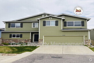 Building Photo - 10022 Wyandott Cir S