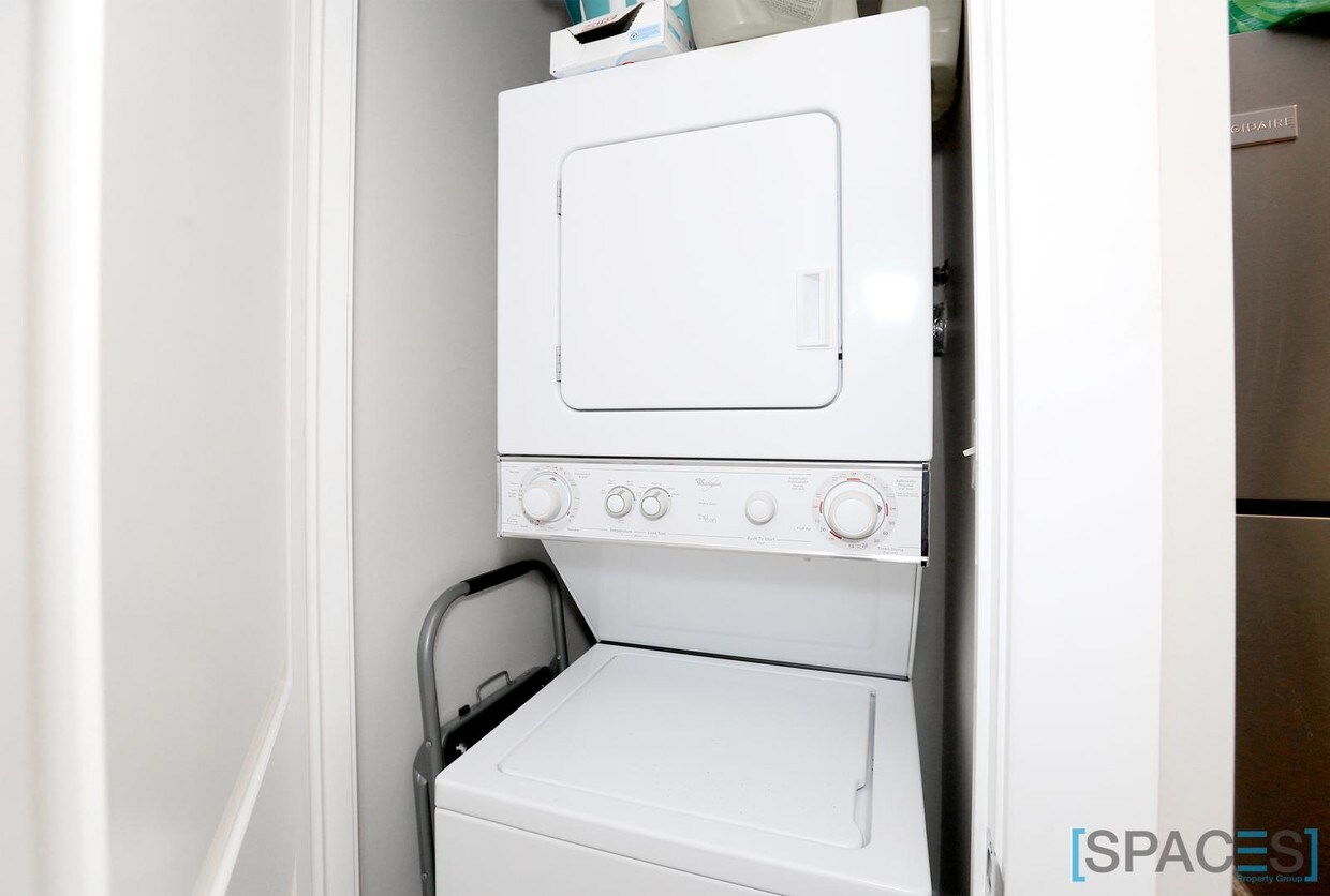 Building Photo - 1334 W 18th St