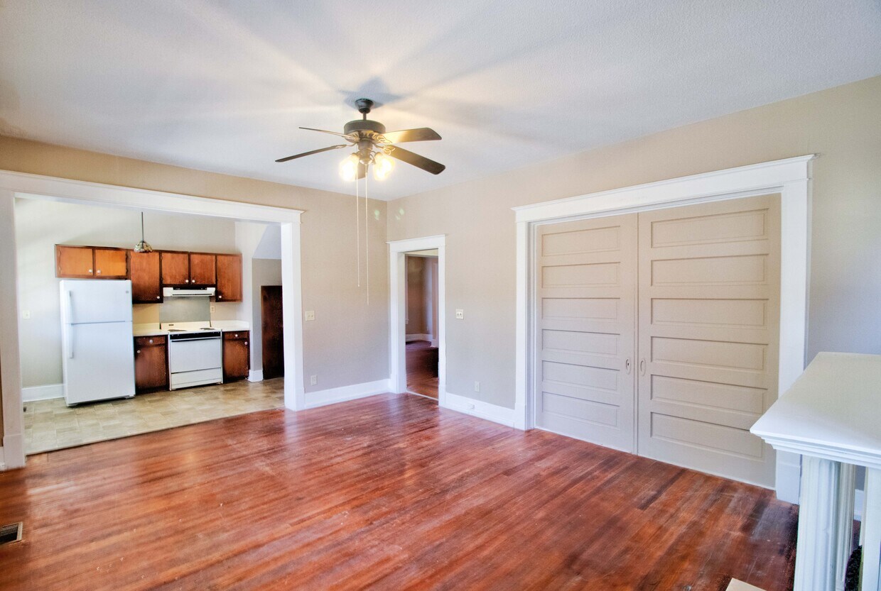 Foto principal - 105 4th St