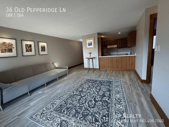 Foto del edificio - 36 Old Pepperidge Ln