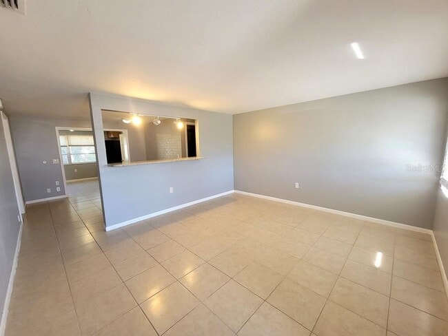 Foto del edificio - 4542 Grand Central Ave