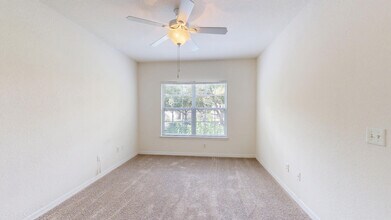 Interior Photo - Ashton at Waterford Lakes