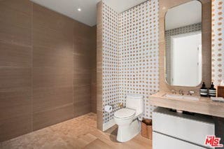 Foto del edificio - 211 Elm Ct