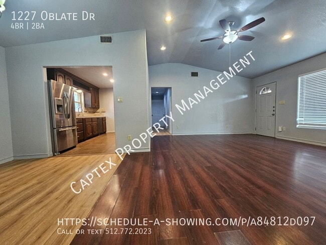 Building Photo - 1227 Oblate Dr