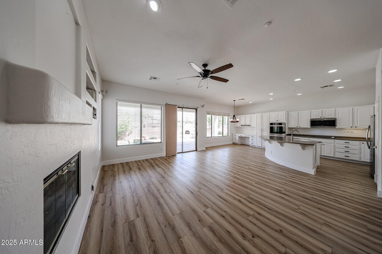 Foto principal - 41735 N Maidstone Ct