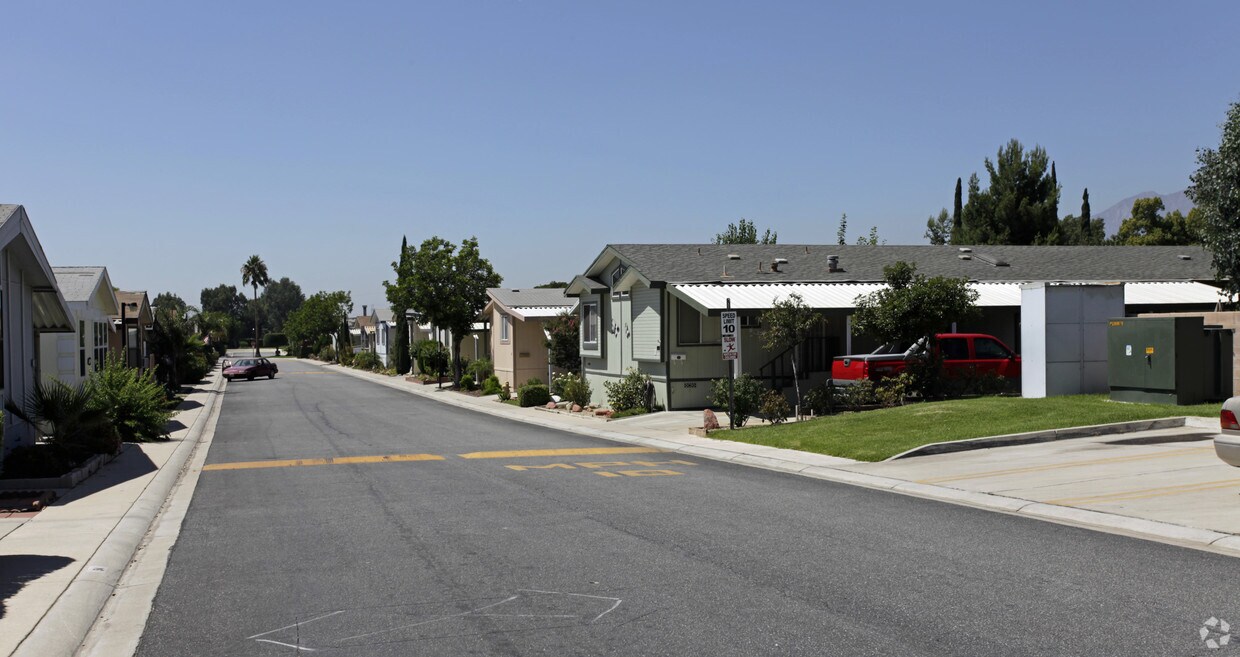 Building Photo - Cherry Estates Mobile Home Park