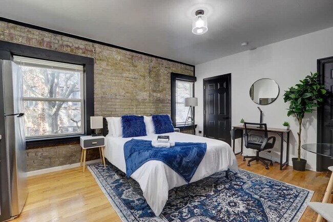 Foto del edificio - 1925 N Prospect Ave