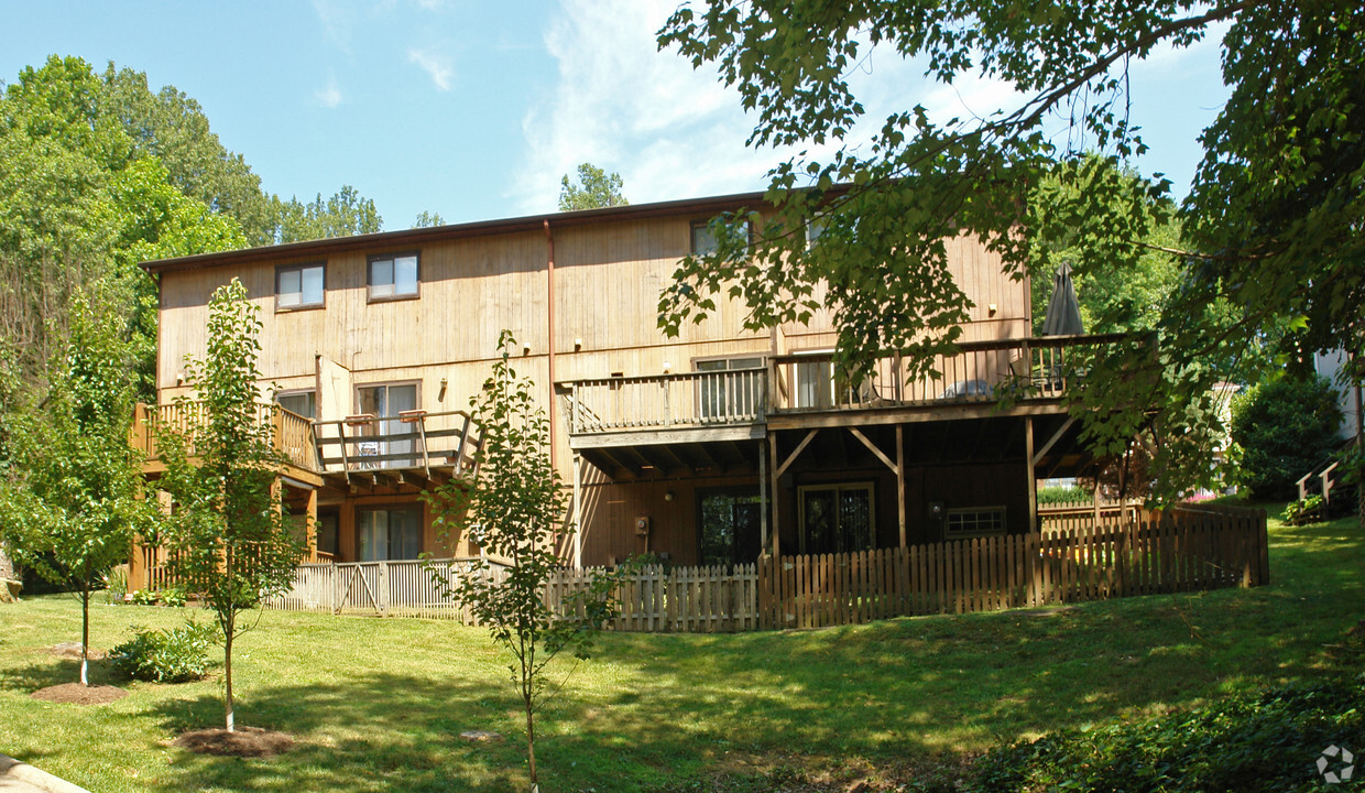 Building Photo - Hamlet Way