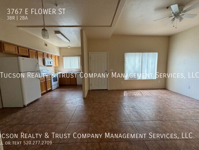 Foto del edificio - 3767 E Flower St