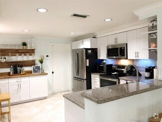 Building Photo - 1372 Veracruz Ln