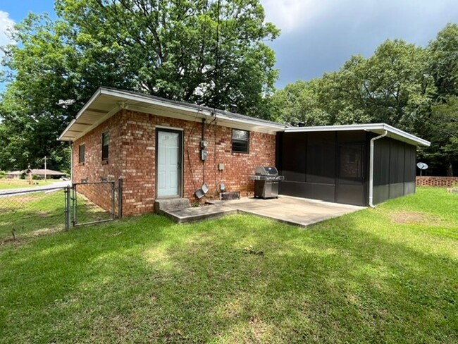 Foto del edificio - Very Nice 3 Bedroom 2 Bathroom House near the University of Arkansas Little Rock