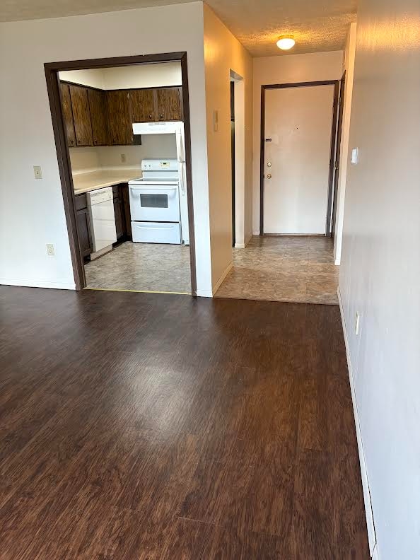 Building Photo - 478 Arch St