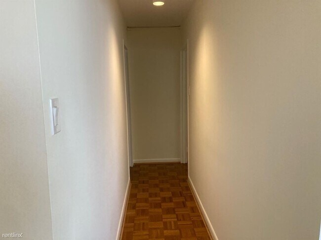 Foto del edificio - 1617 E McMillan St