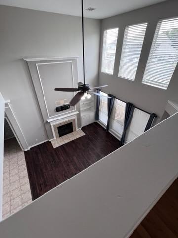 Building Photo - 1618 Suncrest Dr