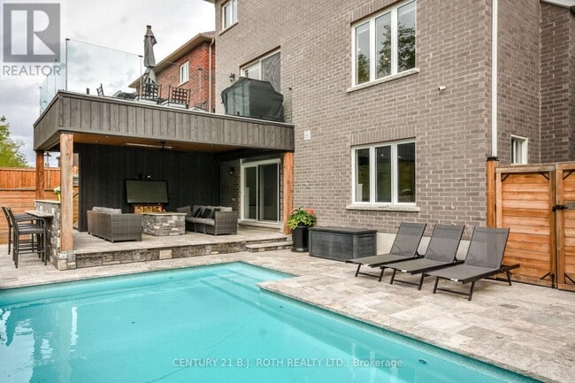 Building Photo - 61 Muirfield Dr