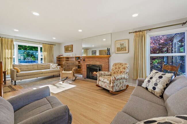 Foto del edificio - 6533 48th Ave NE