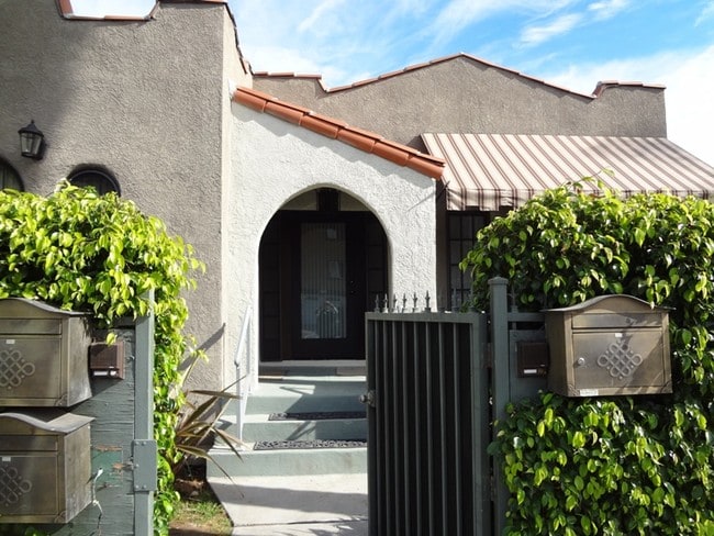 Gated entrance - 1150 N Gardner St