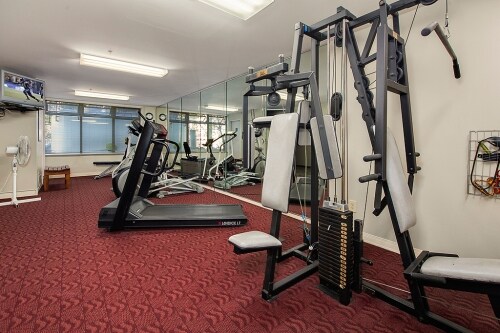 Foto del edificio - 1310 Minor Ave