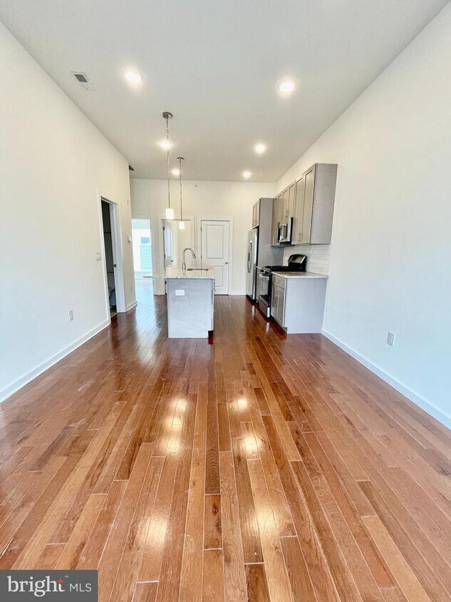 Primary Photo - 1642 N 5th Ct