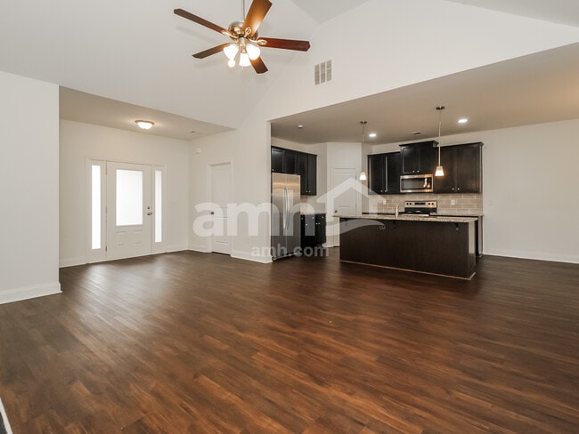 Building Photo - 121 Coulter Woods Dr