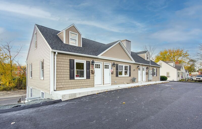 Primary Photo - 62 Suffield St