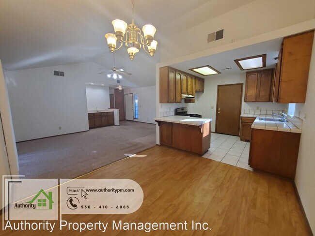 Foto del edificio - 3 br, 2 bath House - 3996 Morningsun Drive