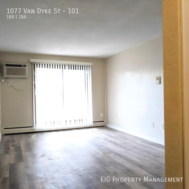 Building Photo - 1077 Van Dyke St