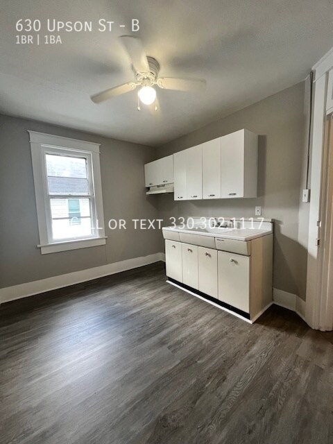 Foto del edificio - Upper level one bedroom apartment for rent...