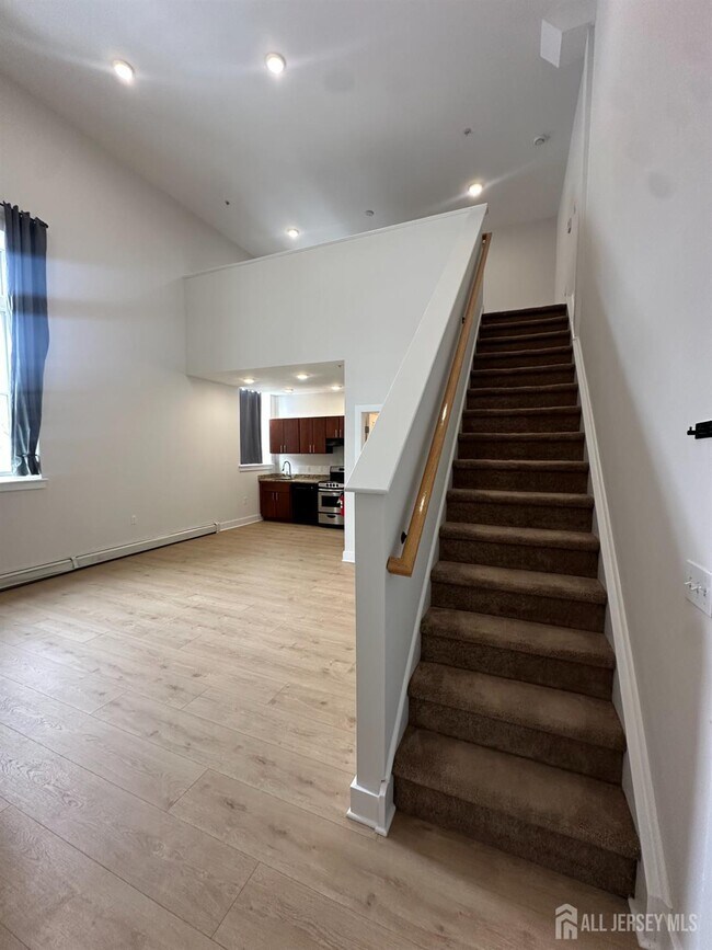 Building Photo - 234 1st St