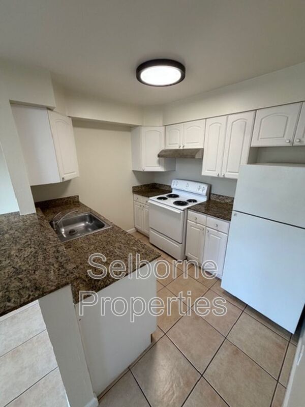Foto del edificio - 407 Fairmount Ave