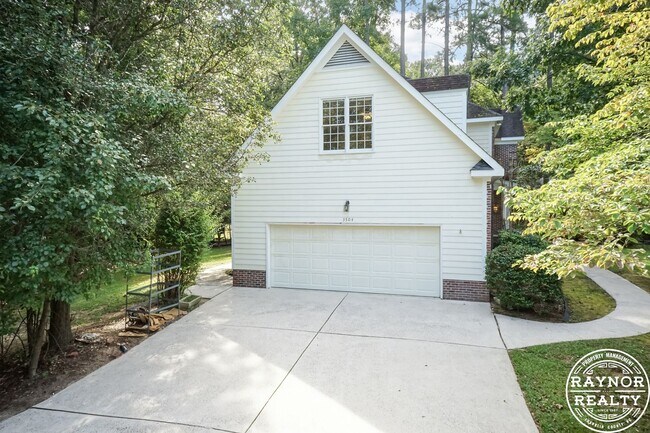 Building Photo - Beautiful Brick house in Wake Forest