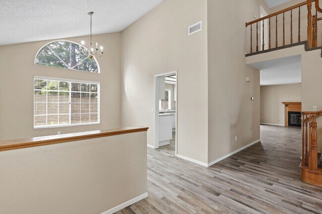 Foto del edificio - 3353 Silvertip Rd