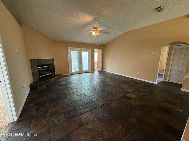 Building Photo - 2547 Glenfield Dr