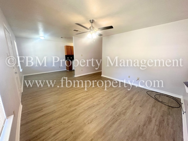 Building Photo - 313 FM 709 - Spacious 3 Bedroom, 2 Bathroo...