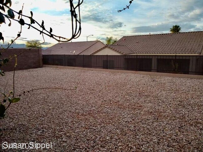 Building Photo - 2 br, 2 bath House - 2223 Twin Falls Dr